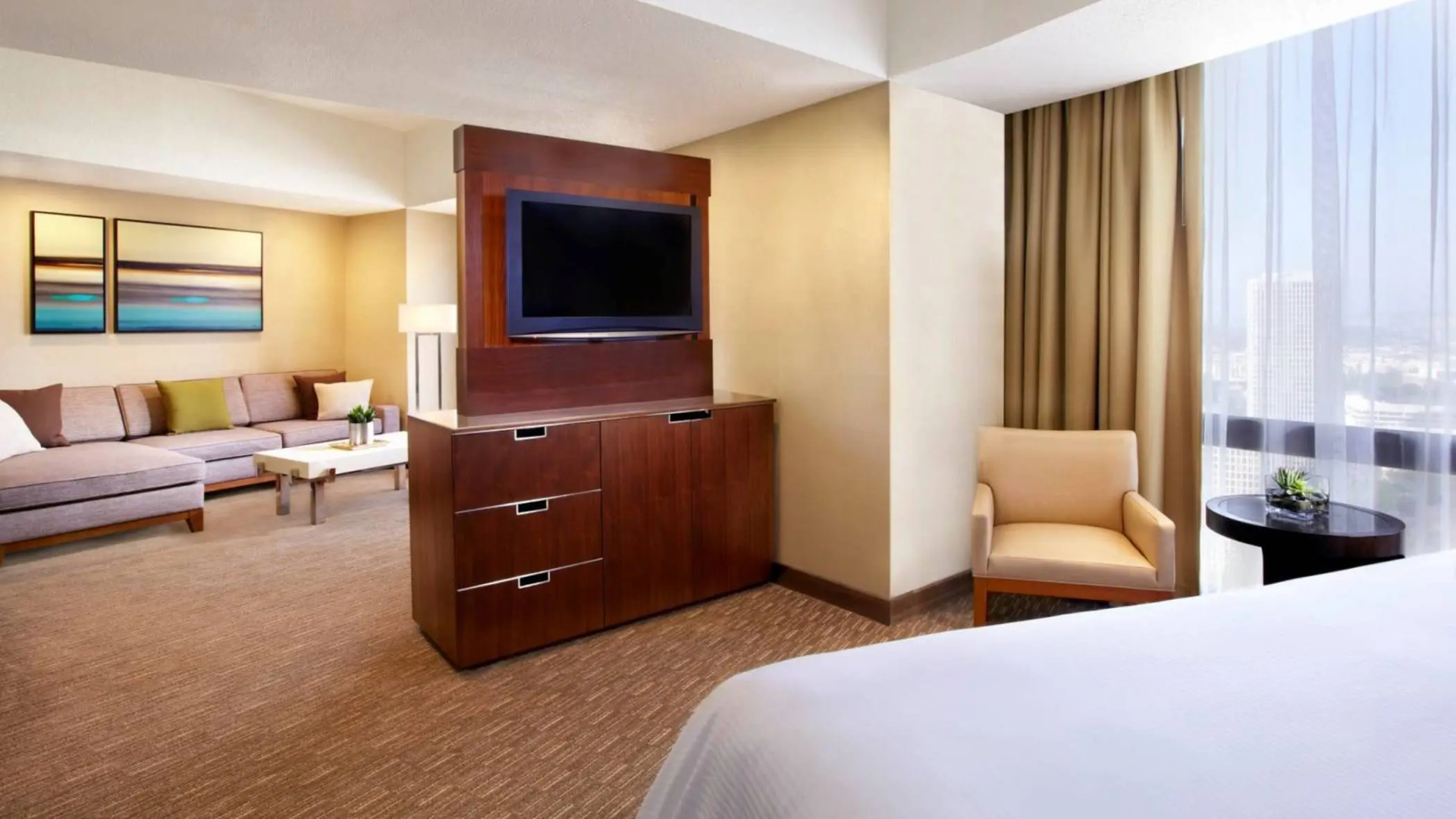 The Westin Bonaventure Hotel and Suites, Los Angeles