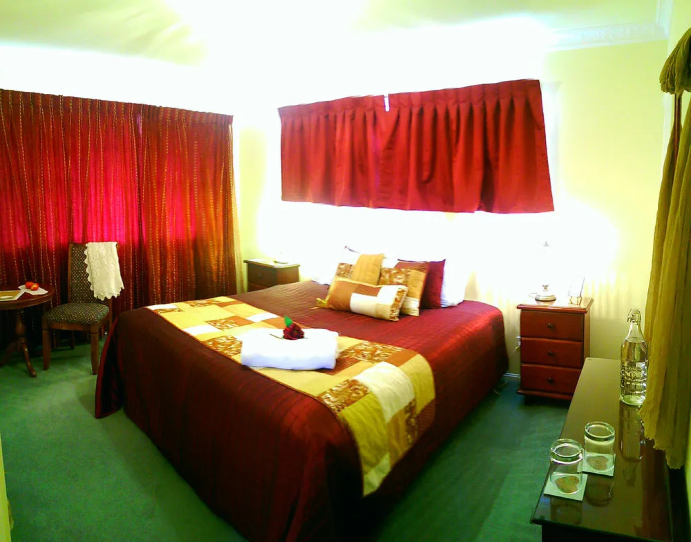 Grovely House Bed & Breakfast