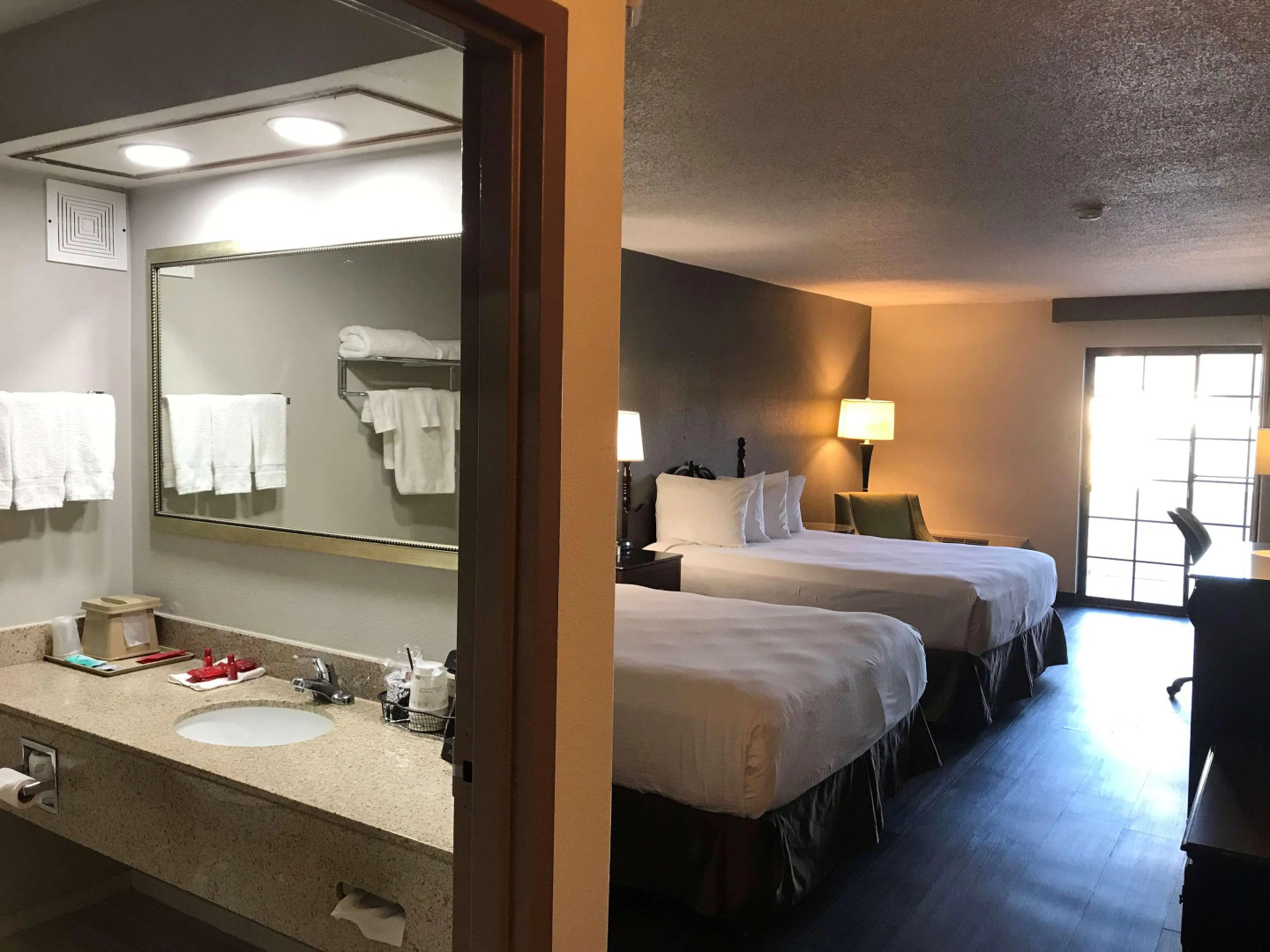 SureStay Plus Hotel by Best Western Greenwood