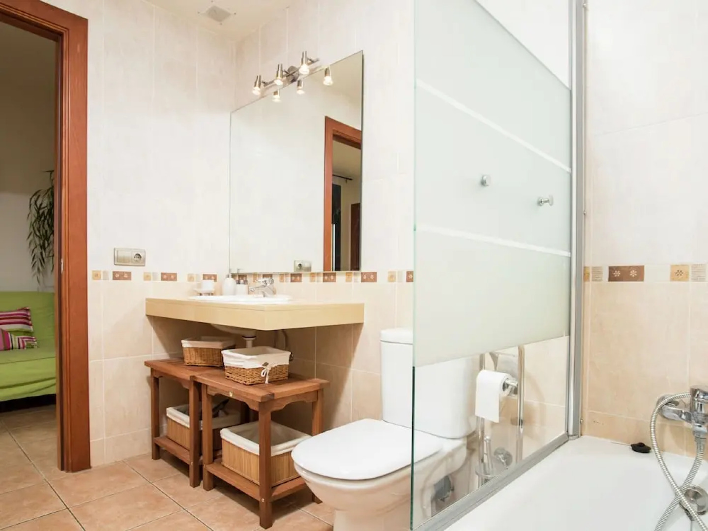 Cozy Holiday Home in UrbanitzaciÃ³ Bon Relax With Pool