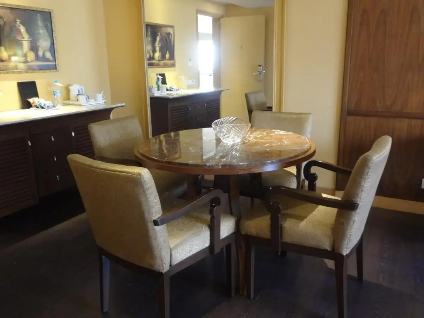 Pride Plaza Hotel, Ahmedabad
