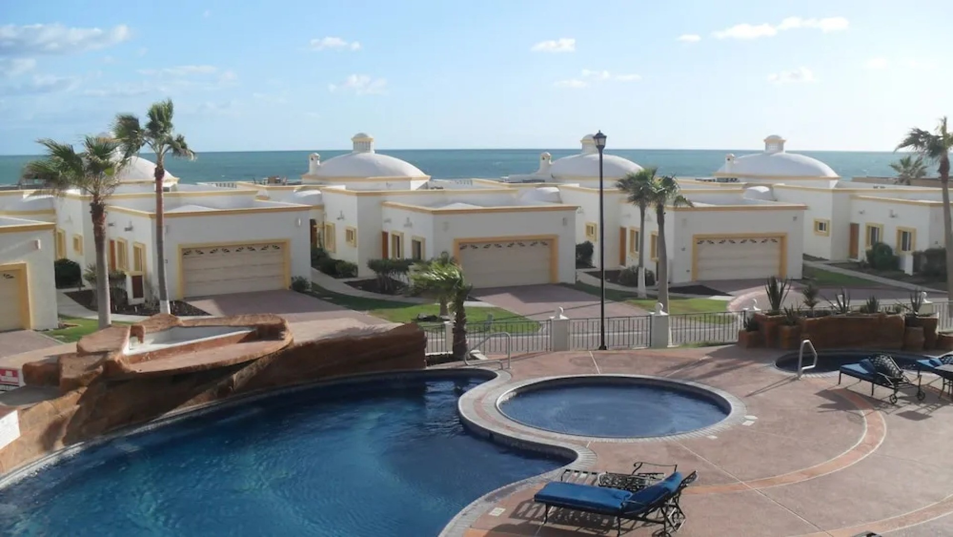 Grande 202- 1 Br Condo