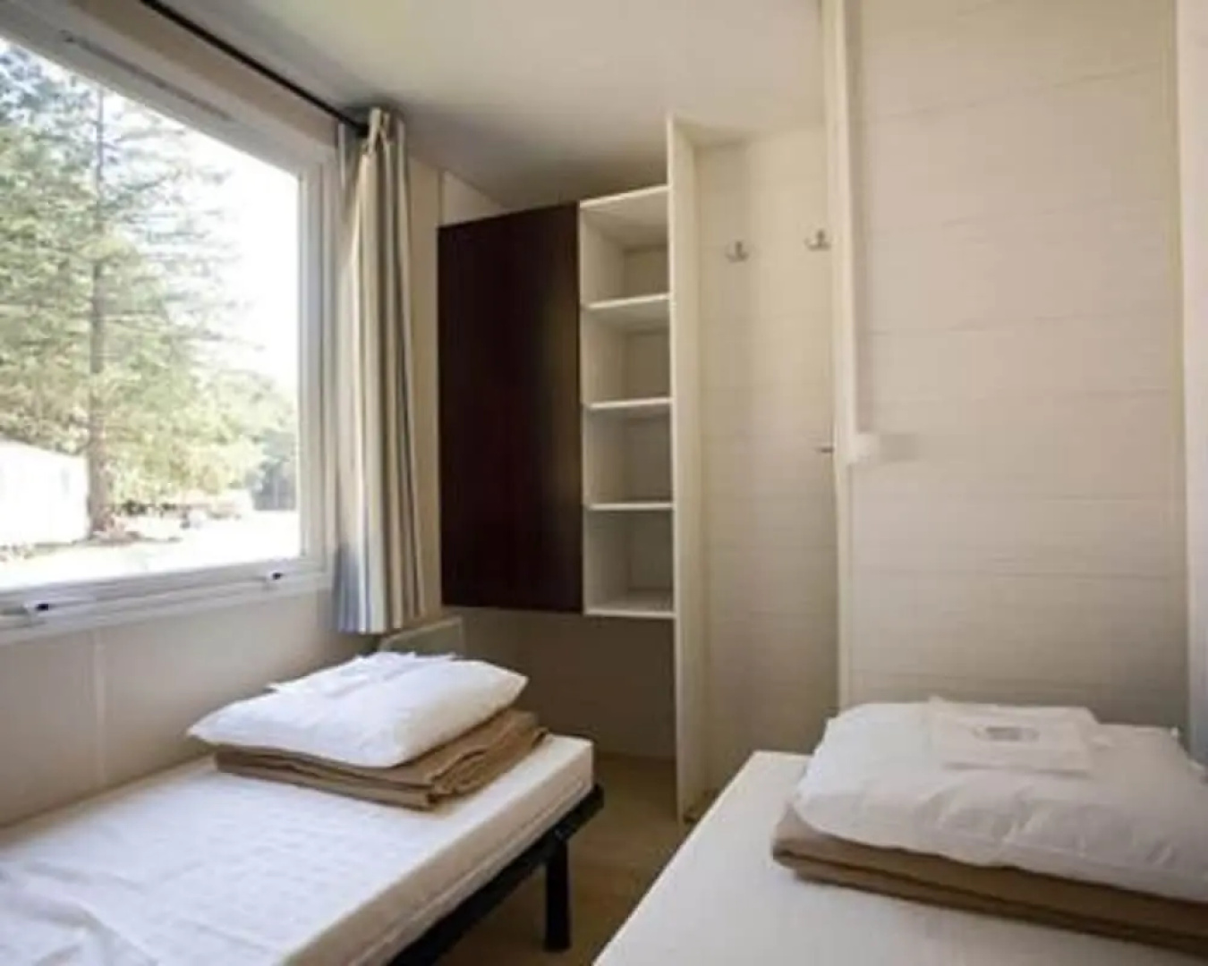 Camping La Pinède
