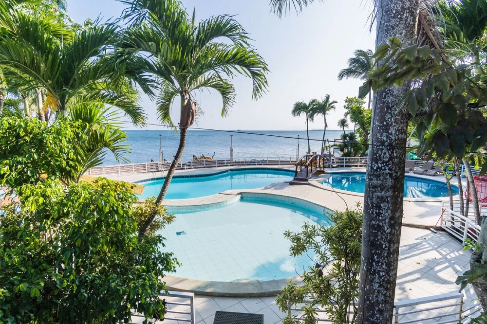 Villa Elizabeth Beach Resort