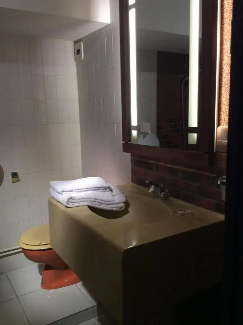 Aux Prisons de Montagny