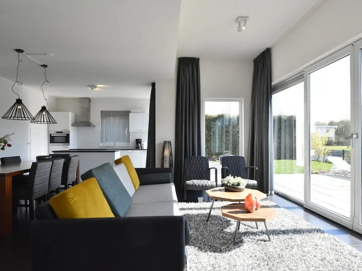 Modern Villa with Large Garden by the Water with Hot Tub & Infrared Sauna