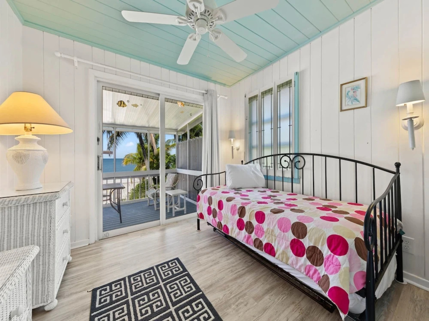 White Sand Cottage by Vacation Rental Pros