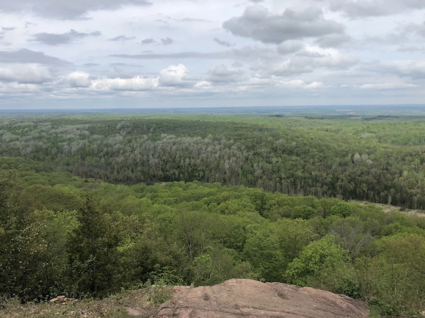 The Washburn Inn - On the Lake