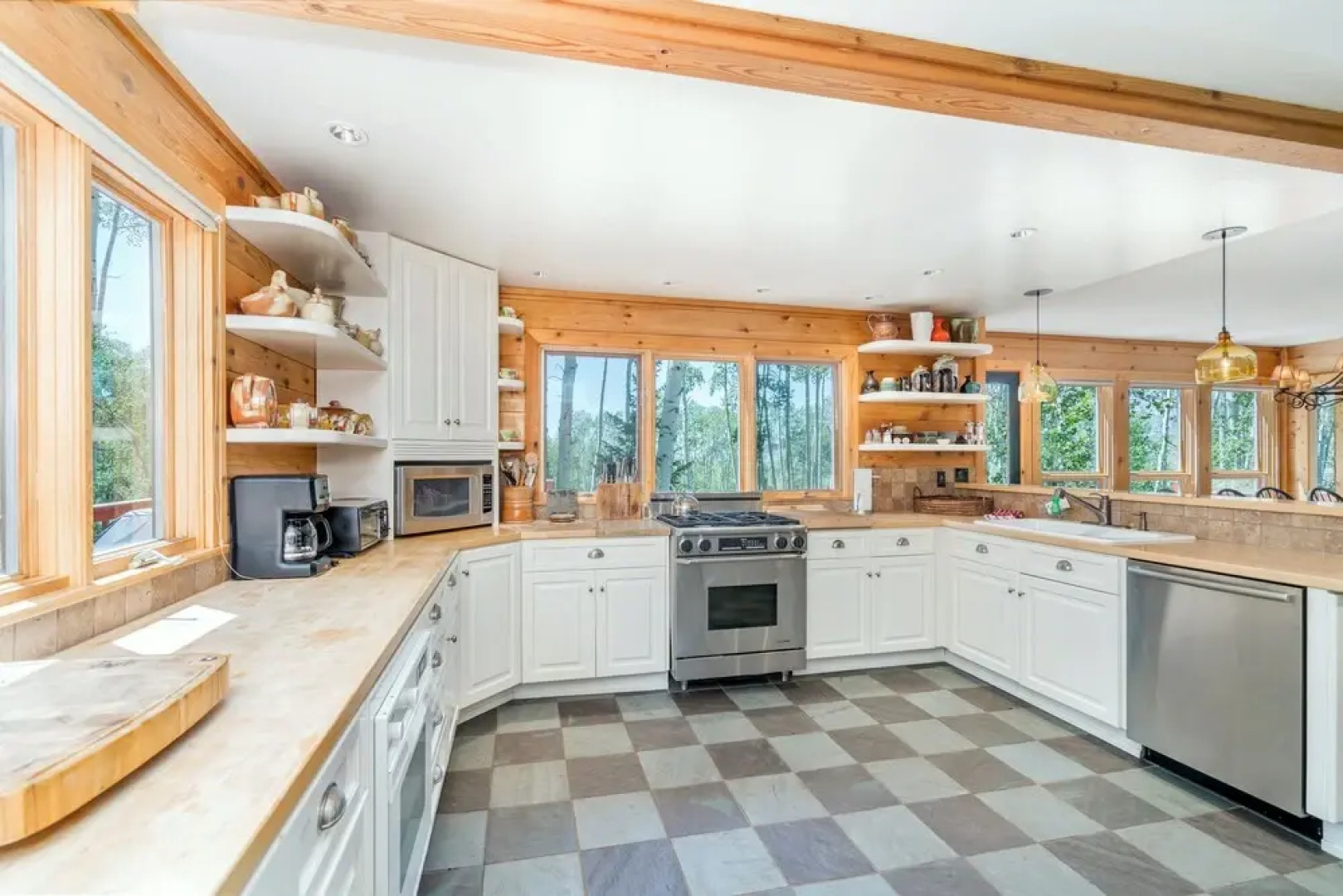 Wapiti Mountain Escape