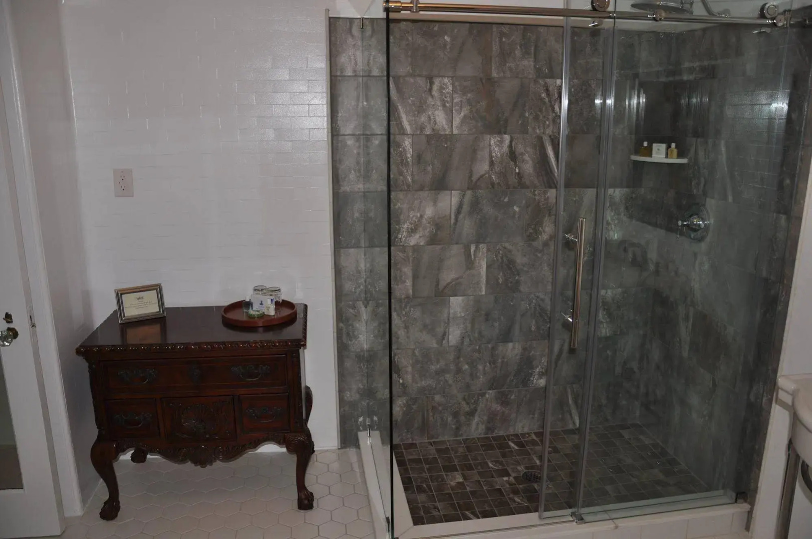 Peter Shields Inn & Restaurant