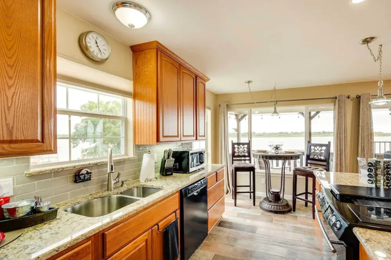 Lake Granbury Fishing Escape w/ Dock & Kayaks!