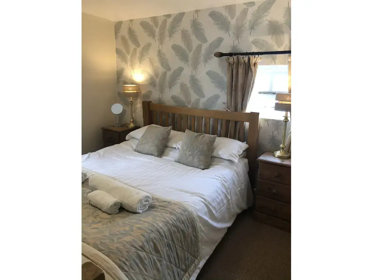 The Jug and Glass Inn