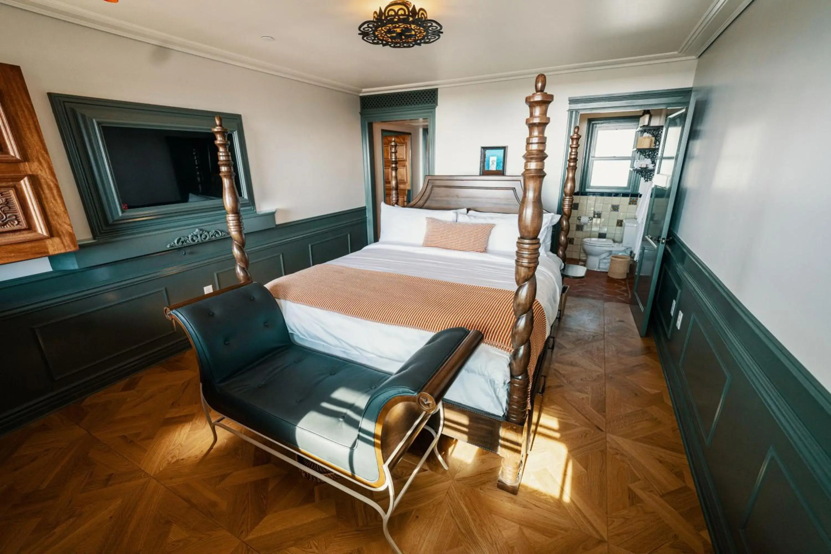 El Caminante Bar & Bungalows