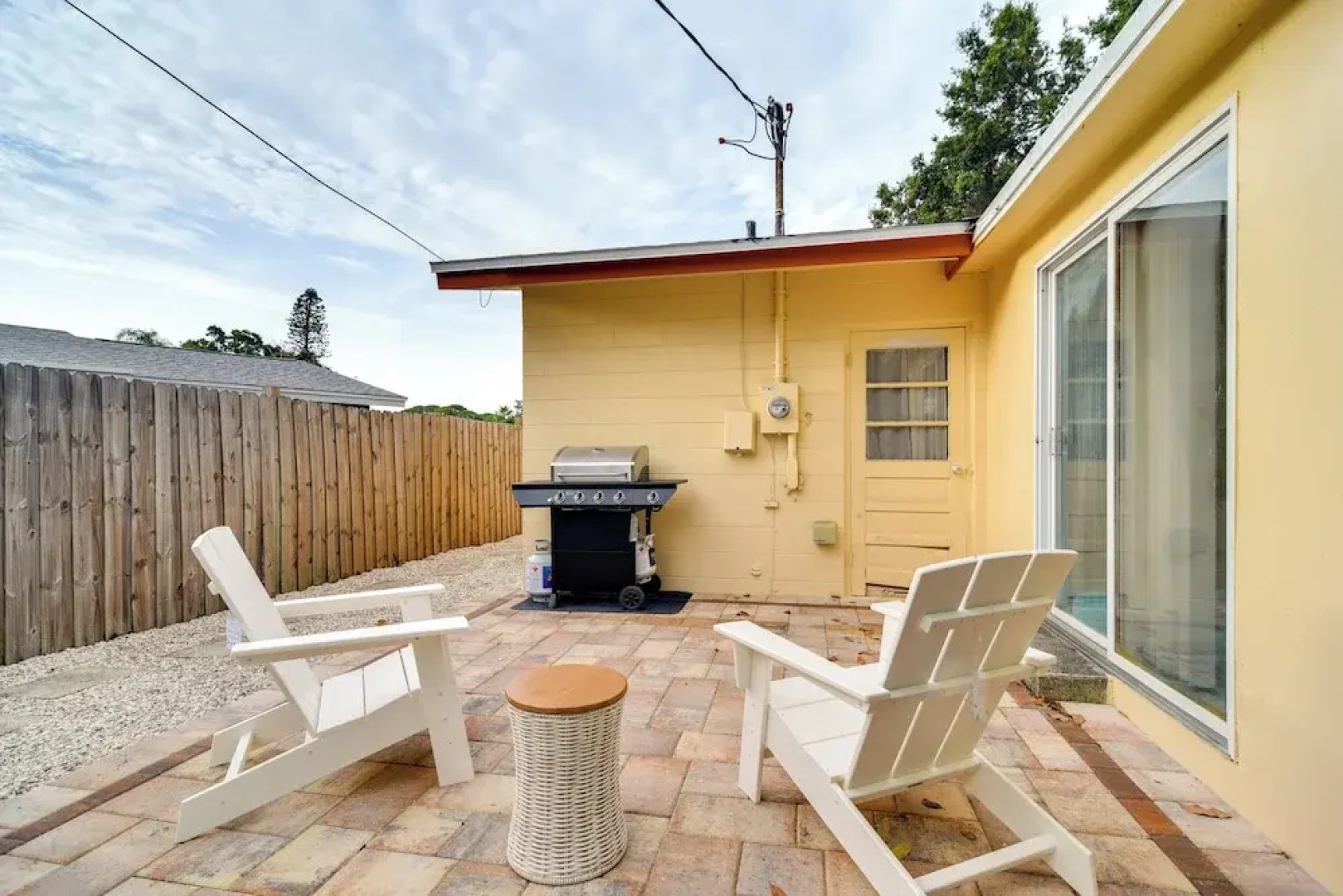 3 Mi to Beach: Seminole Retreat w/ Patio