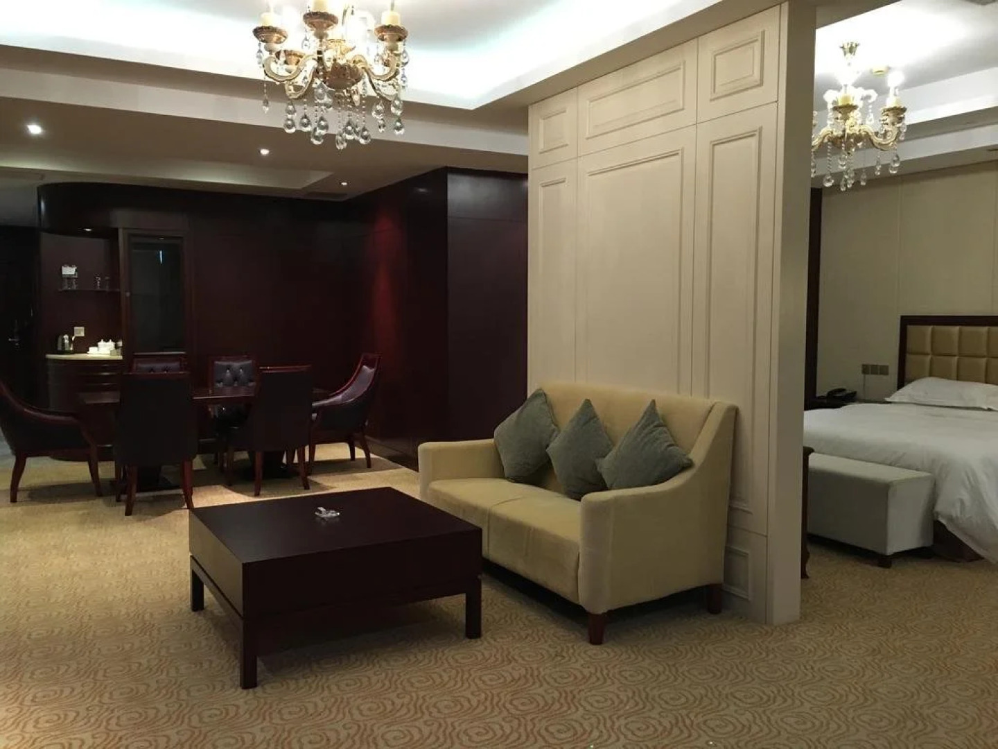 Oriental Xuanwu Hotel