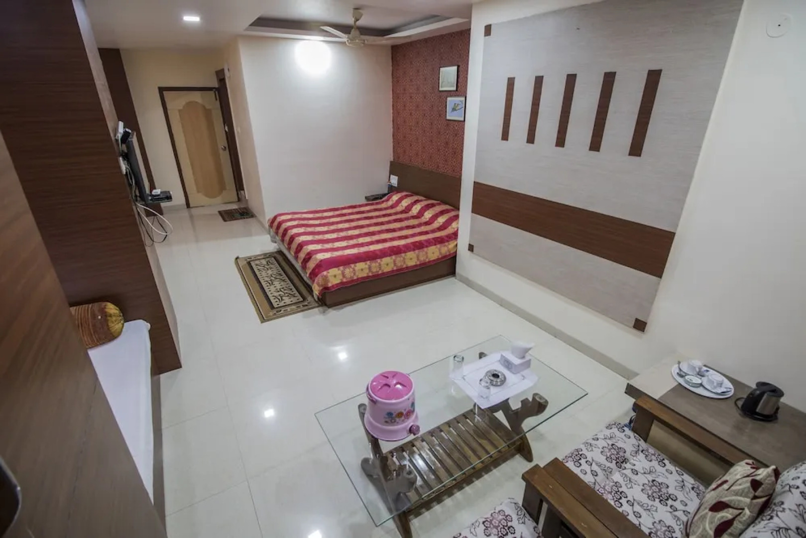 WOW STAYZ2 Misty Meadows