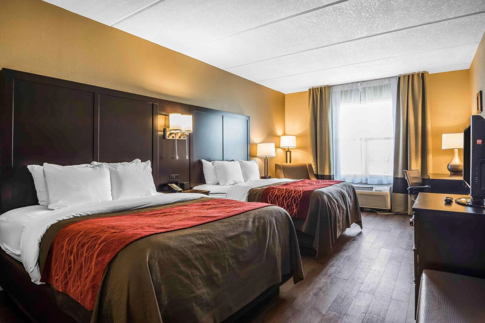 Comfort Inn & Suites