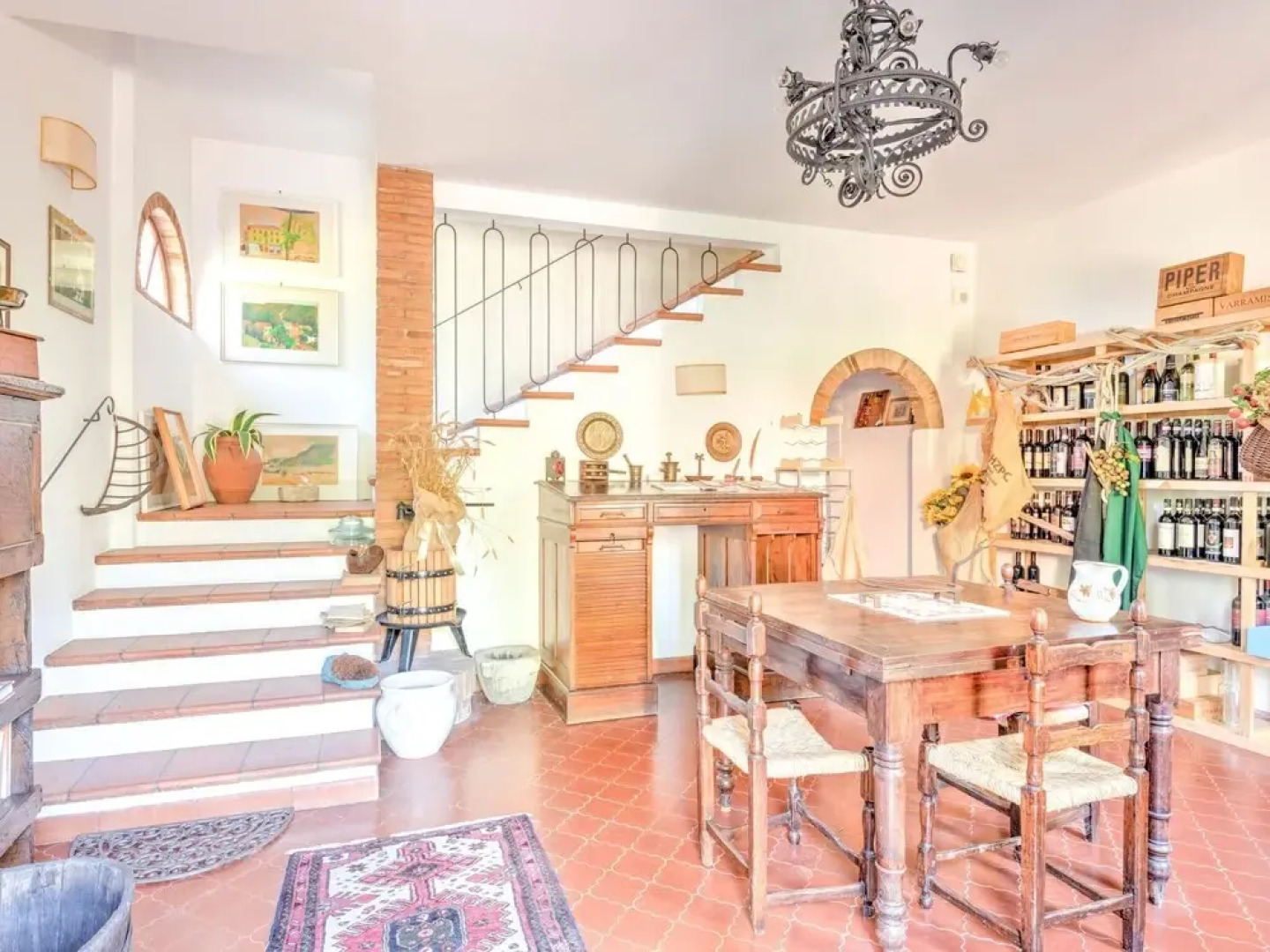 Hilltop Holiday Home in San Miniato with Hot Tub