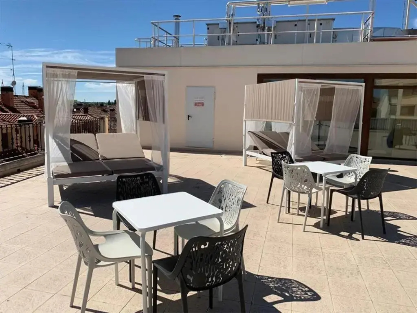 Restaurante Y Hotel Puerta De Aranda