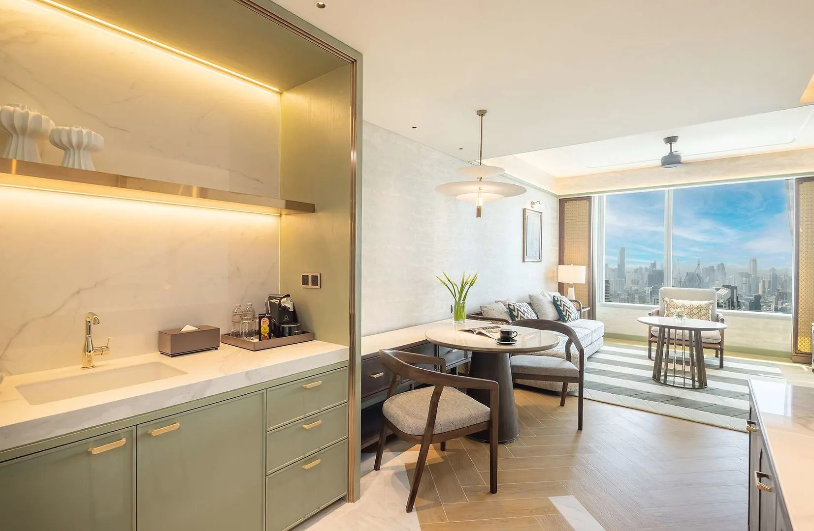 Eastin Grand Hotel Phayathai