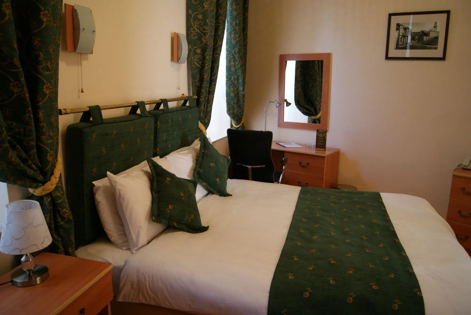 Отель Old City Inn