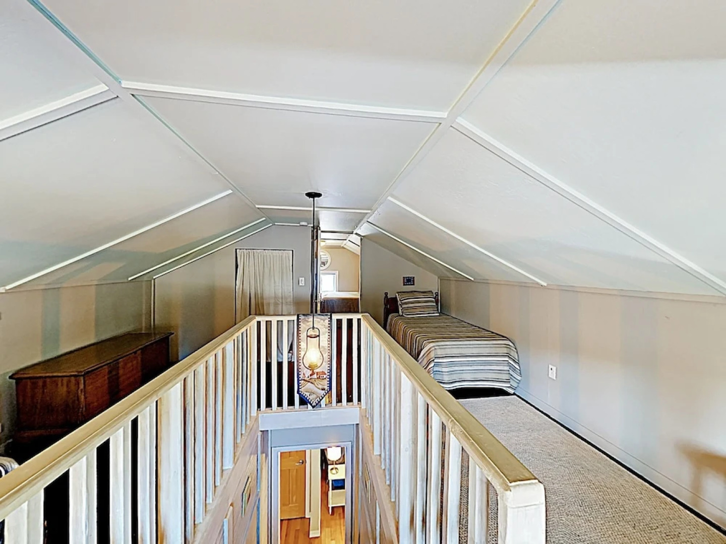 15450 Rockaway Beach - 2 Br Home