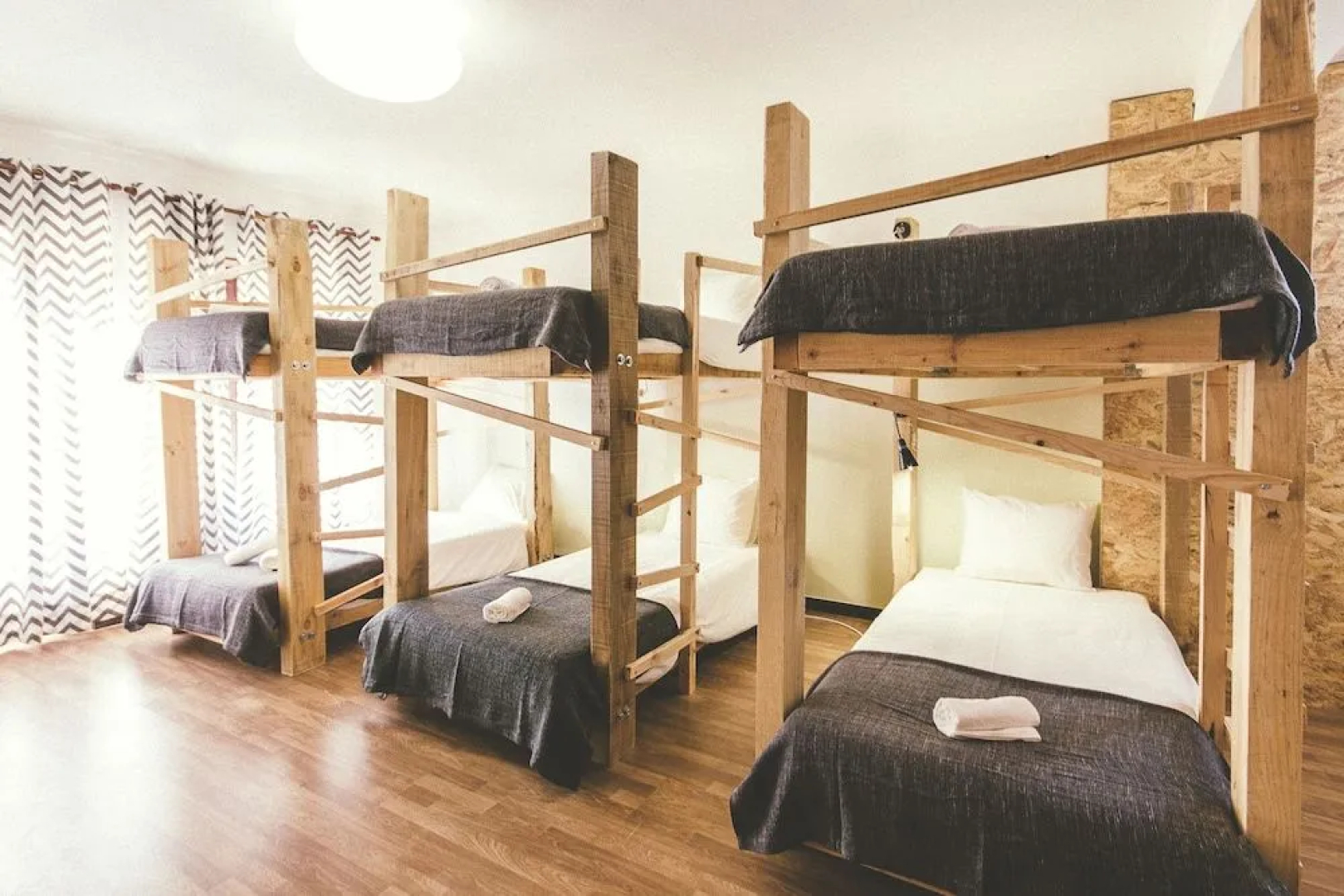 Cliff Surf Camp Hostel