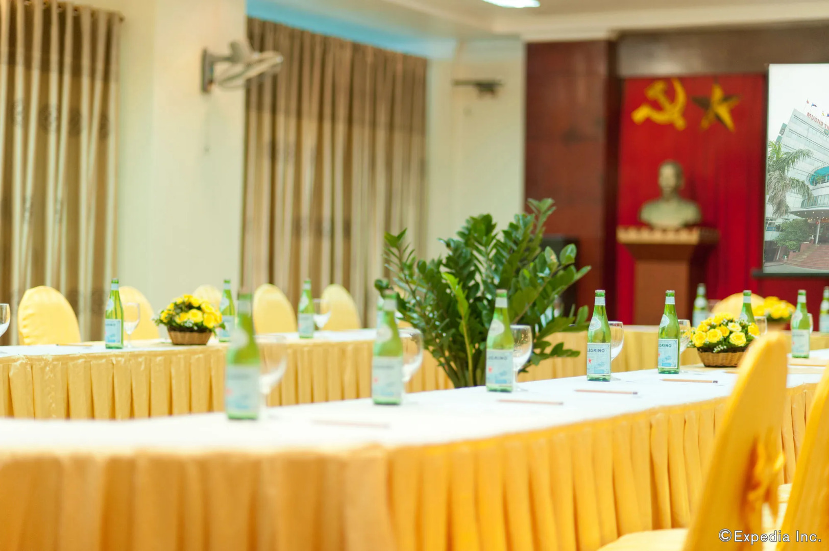 Muong Thanh Vinh Hotel