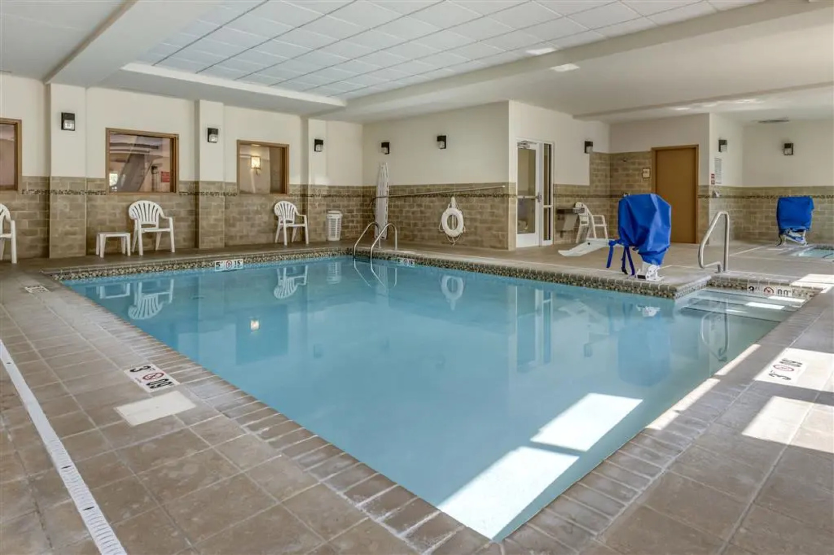 Comfort Suites Dover University Area