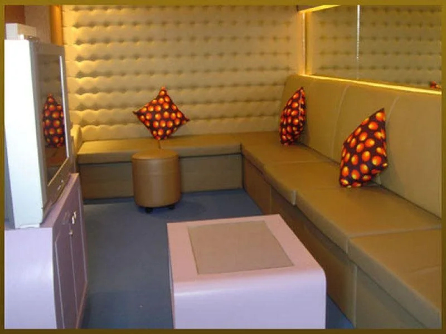 Sri U-Thong Grand Hotel