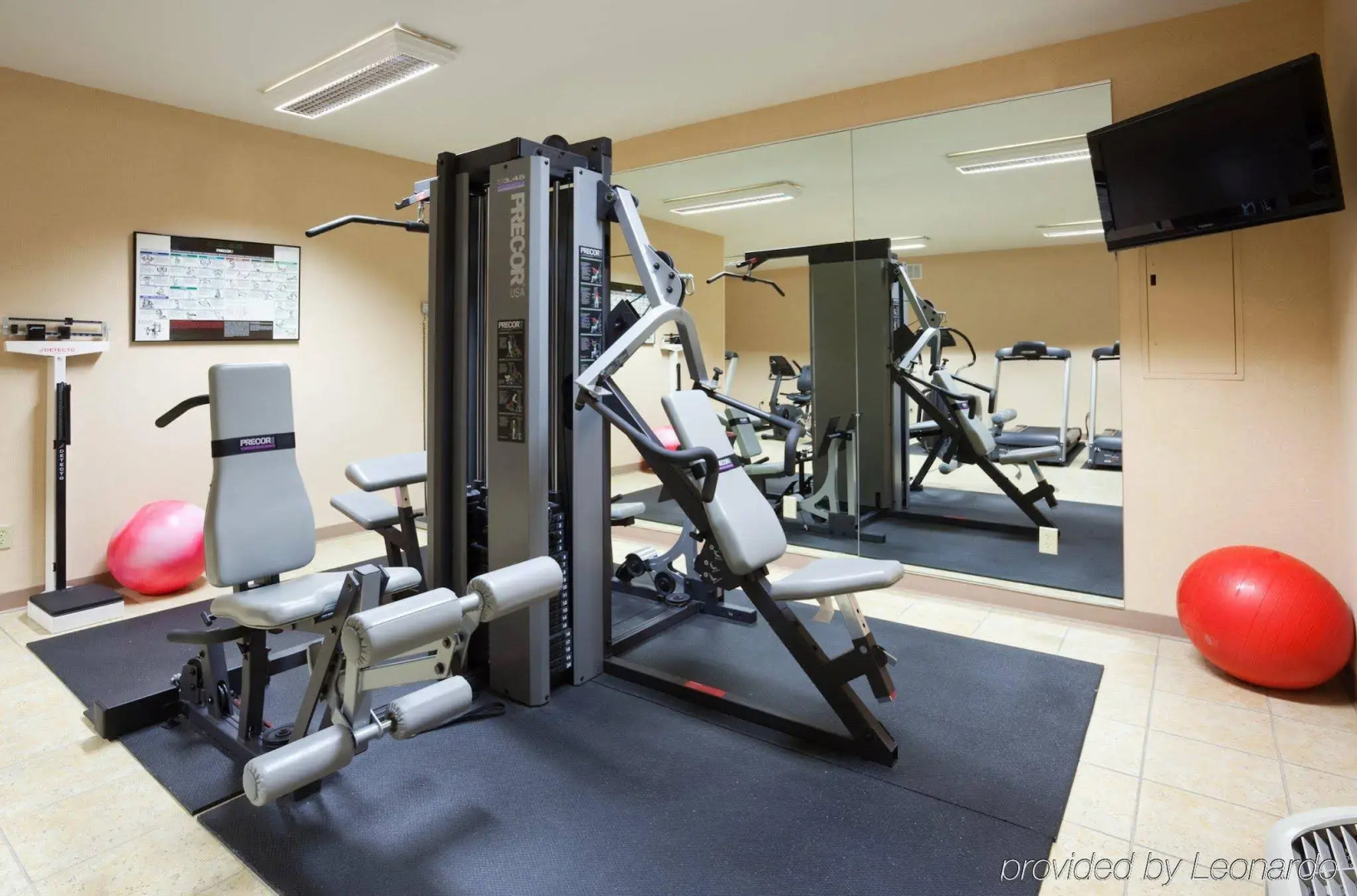 Holiday Inn Express & Suites Sioux Falls At Empire Mall by IHG