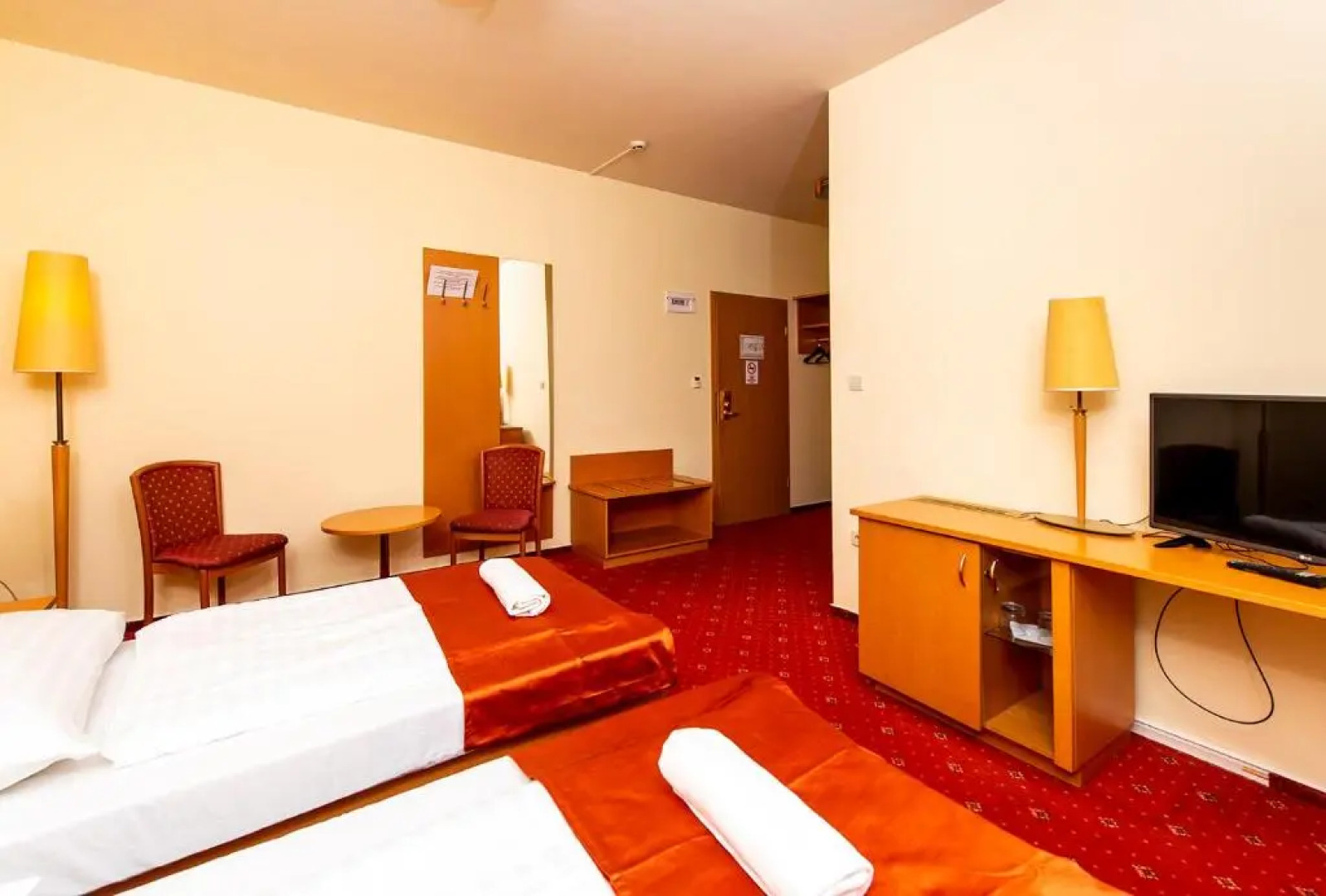 Gastland M0 Hotel & Conference Center