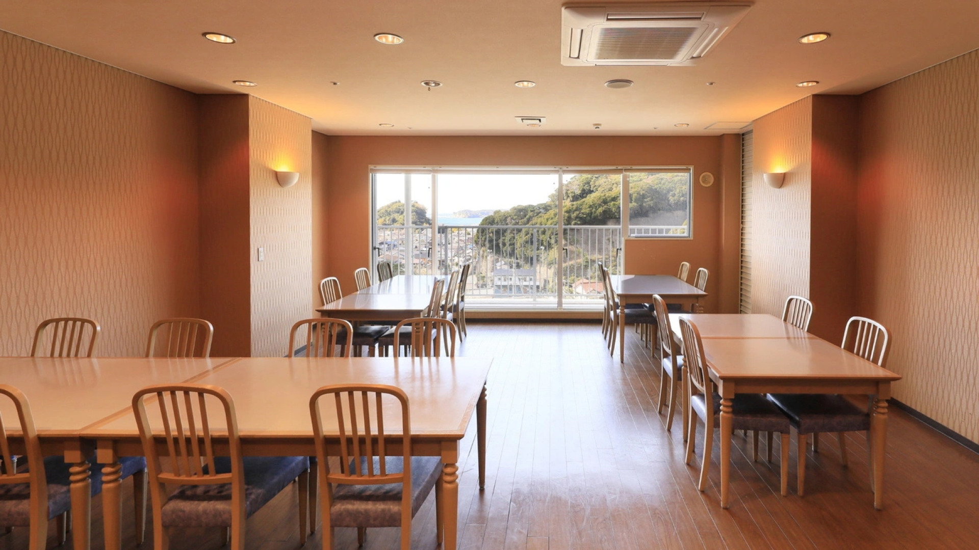 Katsuura Hilltop Hotel & Residence