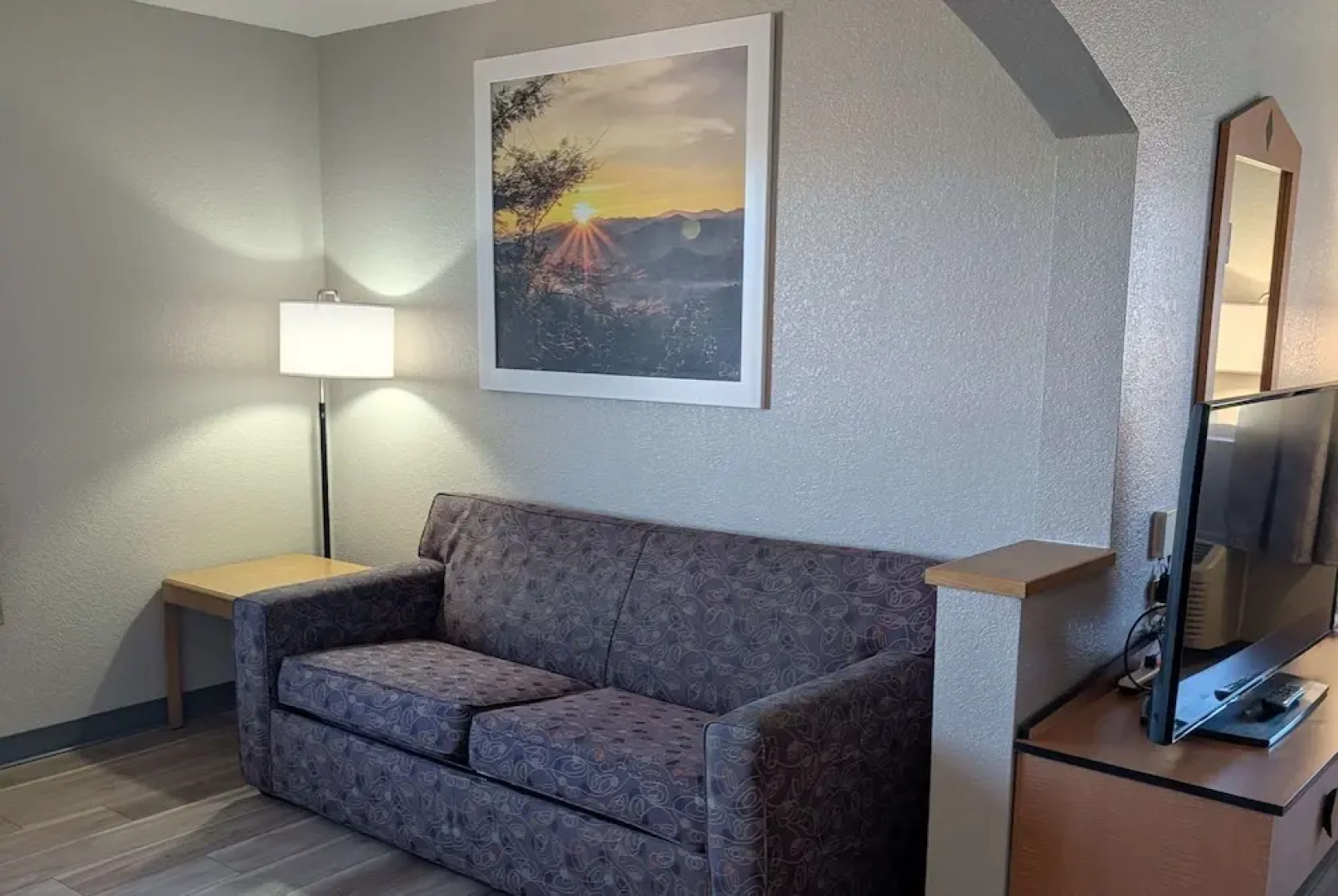 Days Inn & Suites Castle Rock