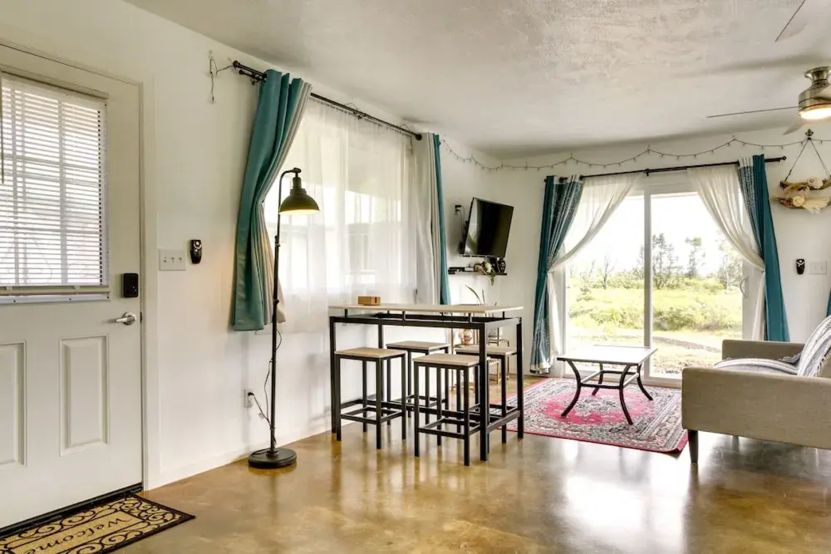 Cozy Keaau Vacation Rental - 1 Mi to Ocean!