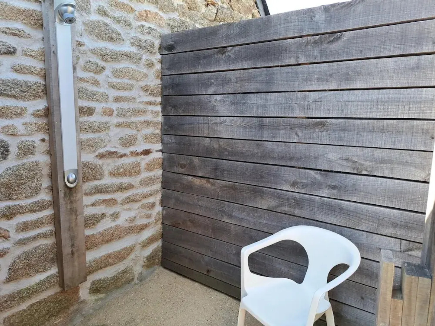 Stone House by Beach in Pont-aven