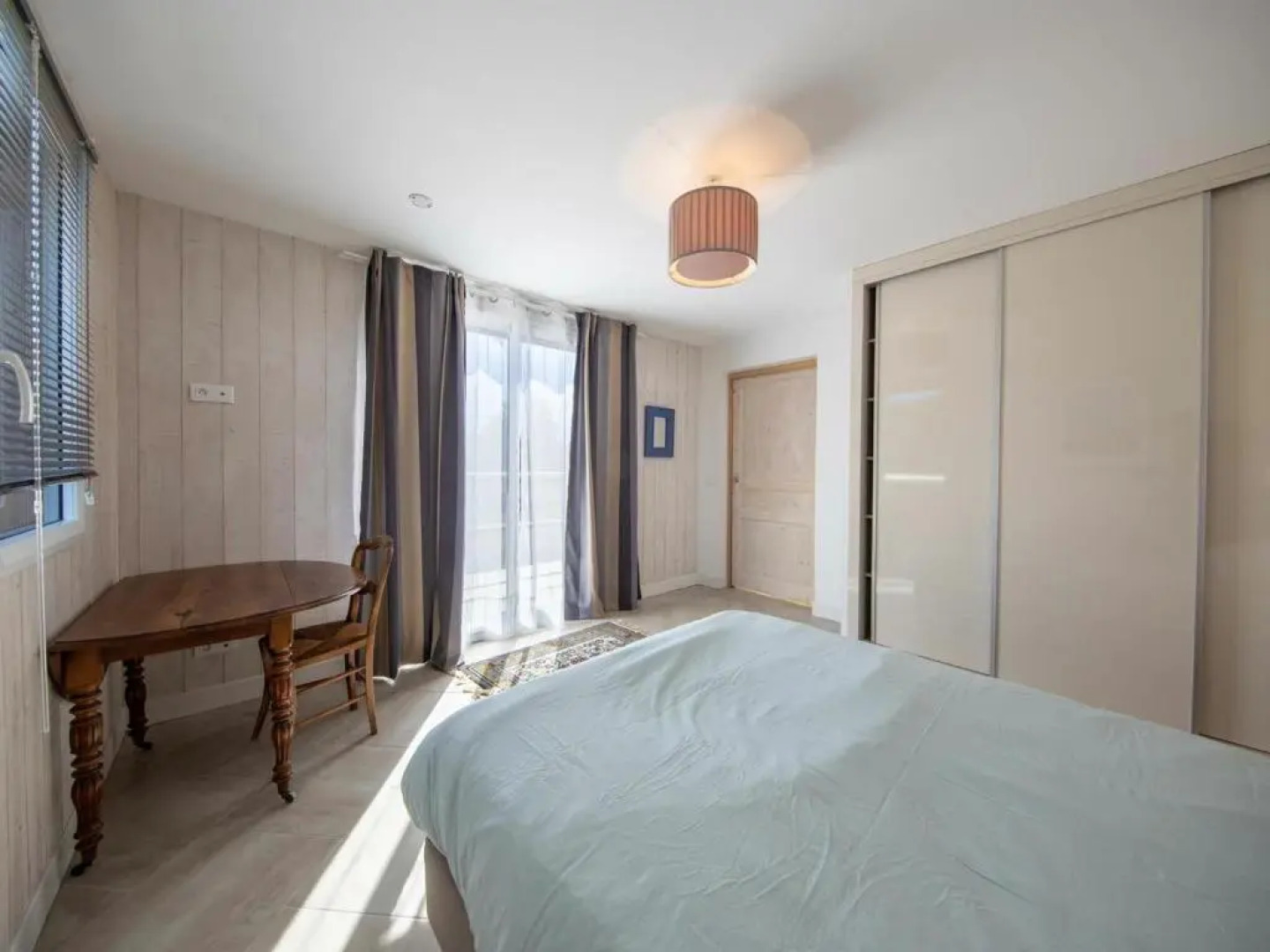 Gîte Jouy-le-Potier, 3 pièces, 4 personnes - FR-1-590-103