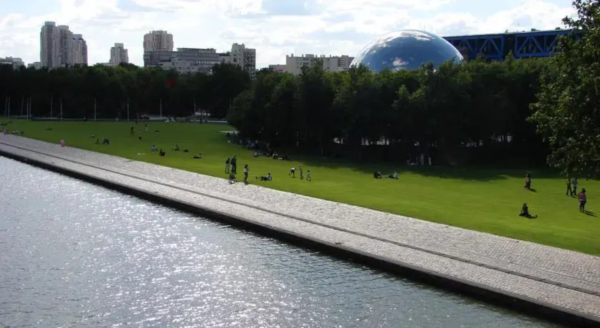 La Villette Accomodation