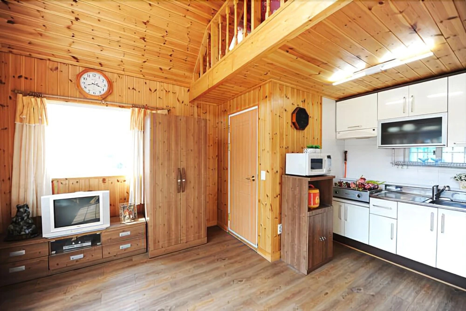 Muju Observatory Pensions