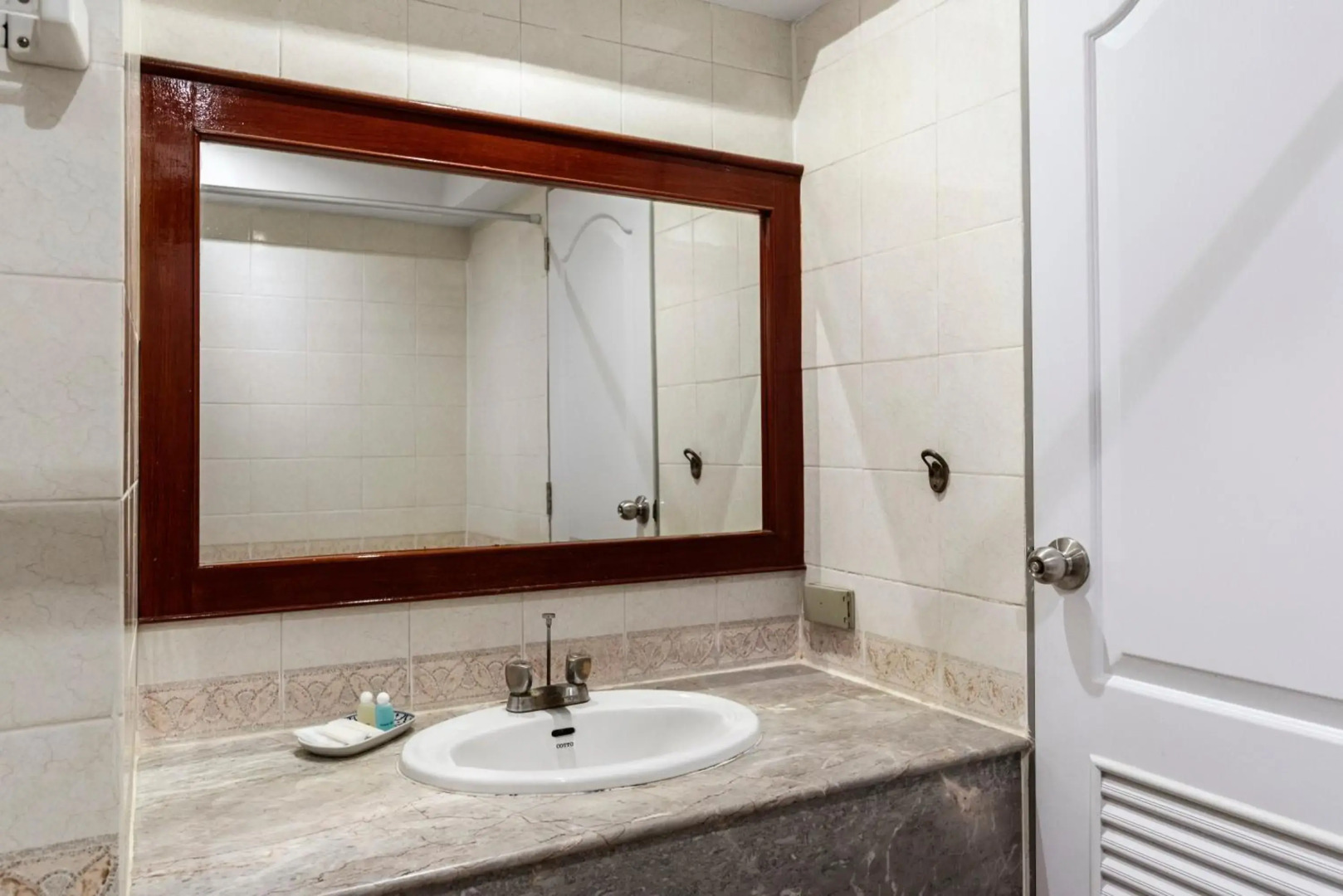 Ayothaya Riverside Hotel Ayutthaya