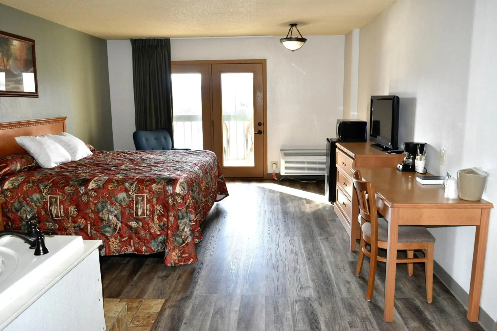 Grand Smokies Resort Lodge