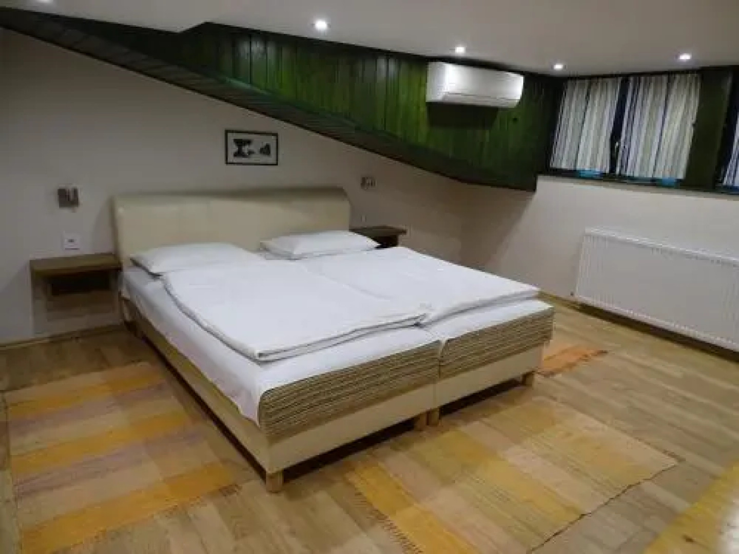 Alabárdos Panzió és Apartmanház