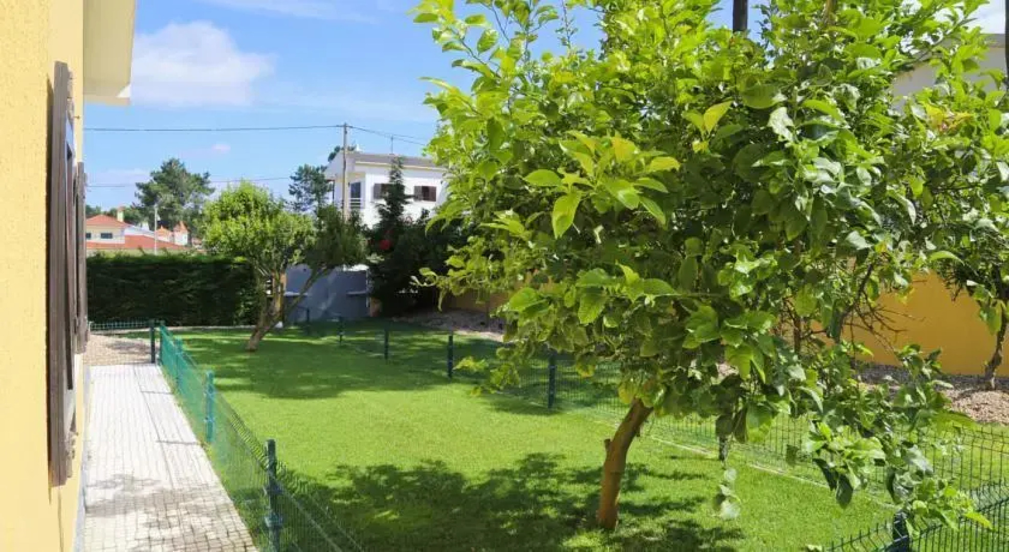 Beautiful Villa - 5 Bedrooms Near Sea and Golf