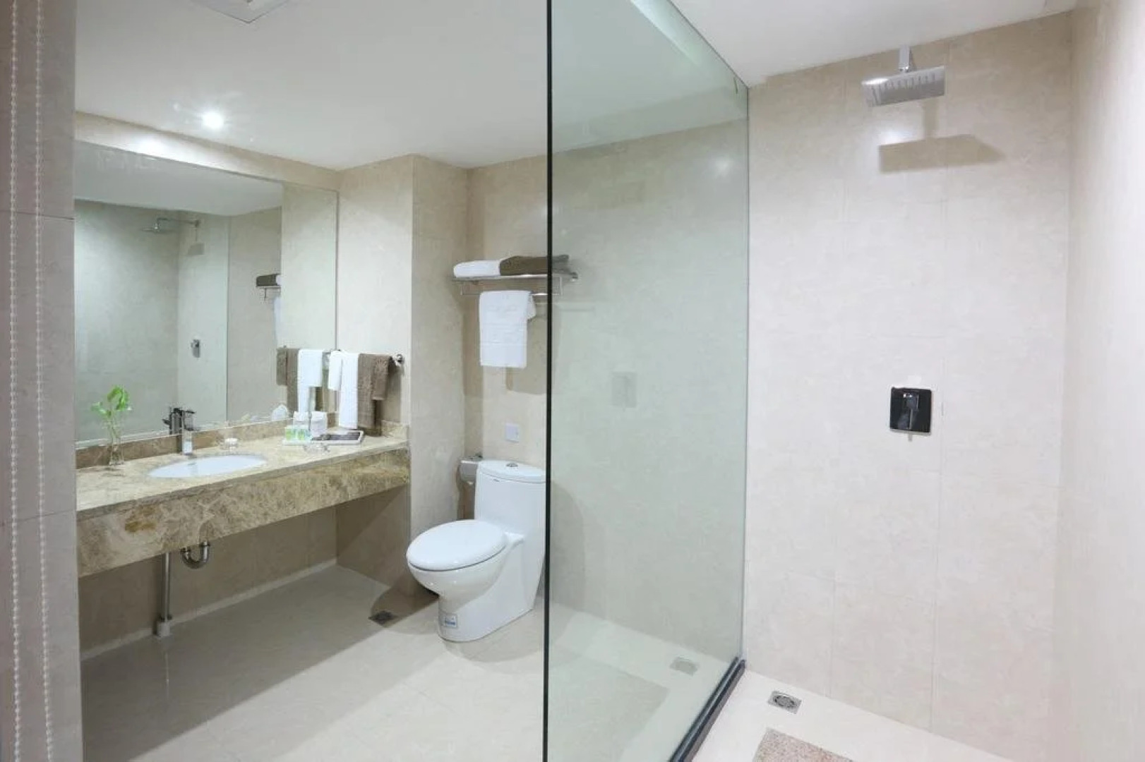 Jialong International Hotel