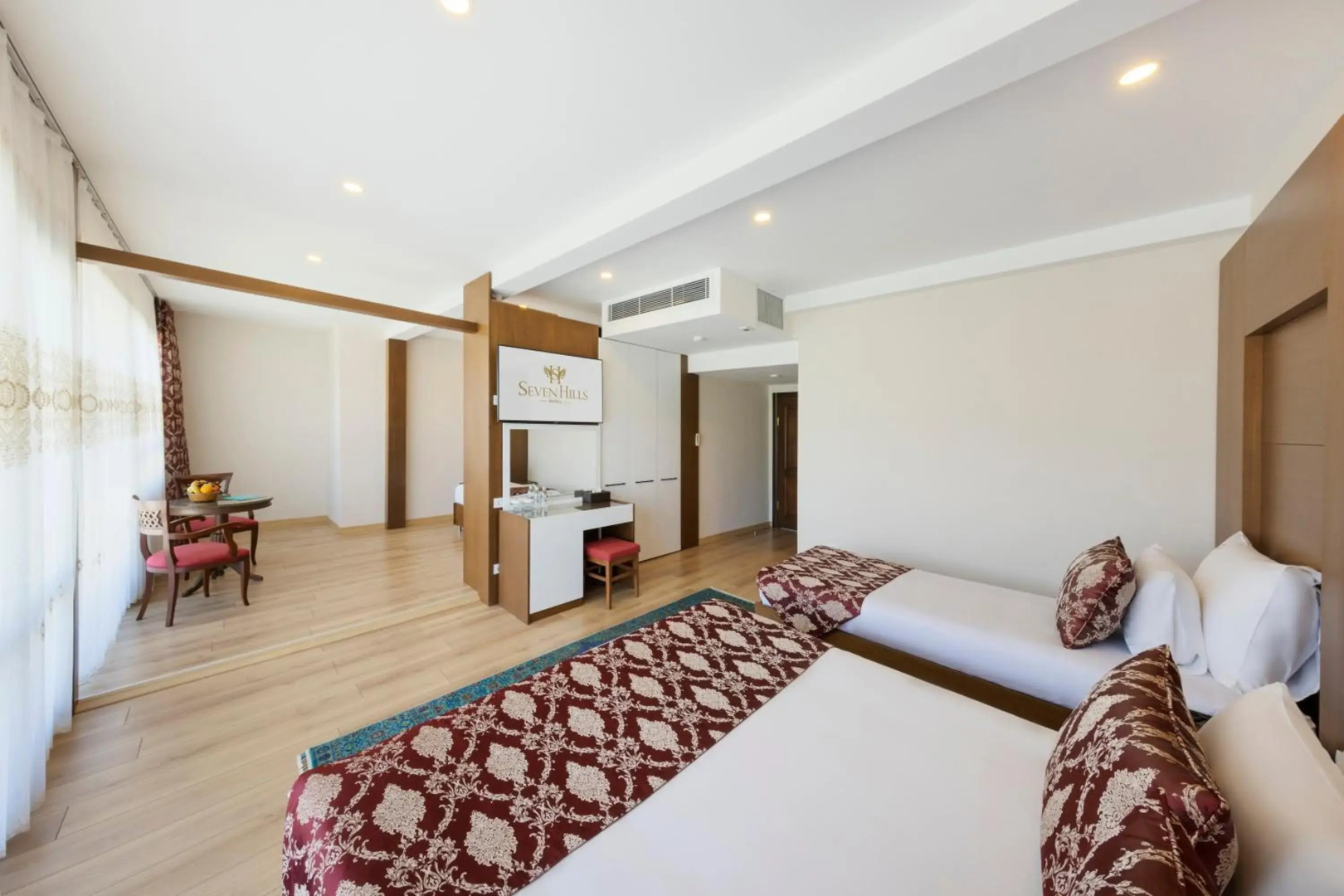 Seven Hills Hotel - Special Class