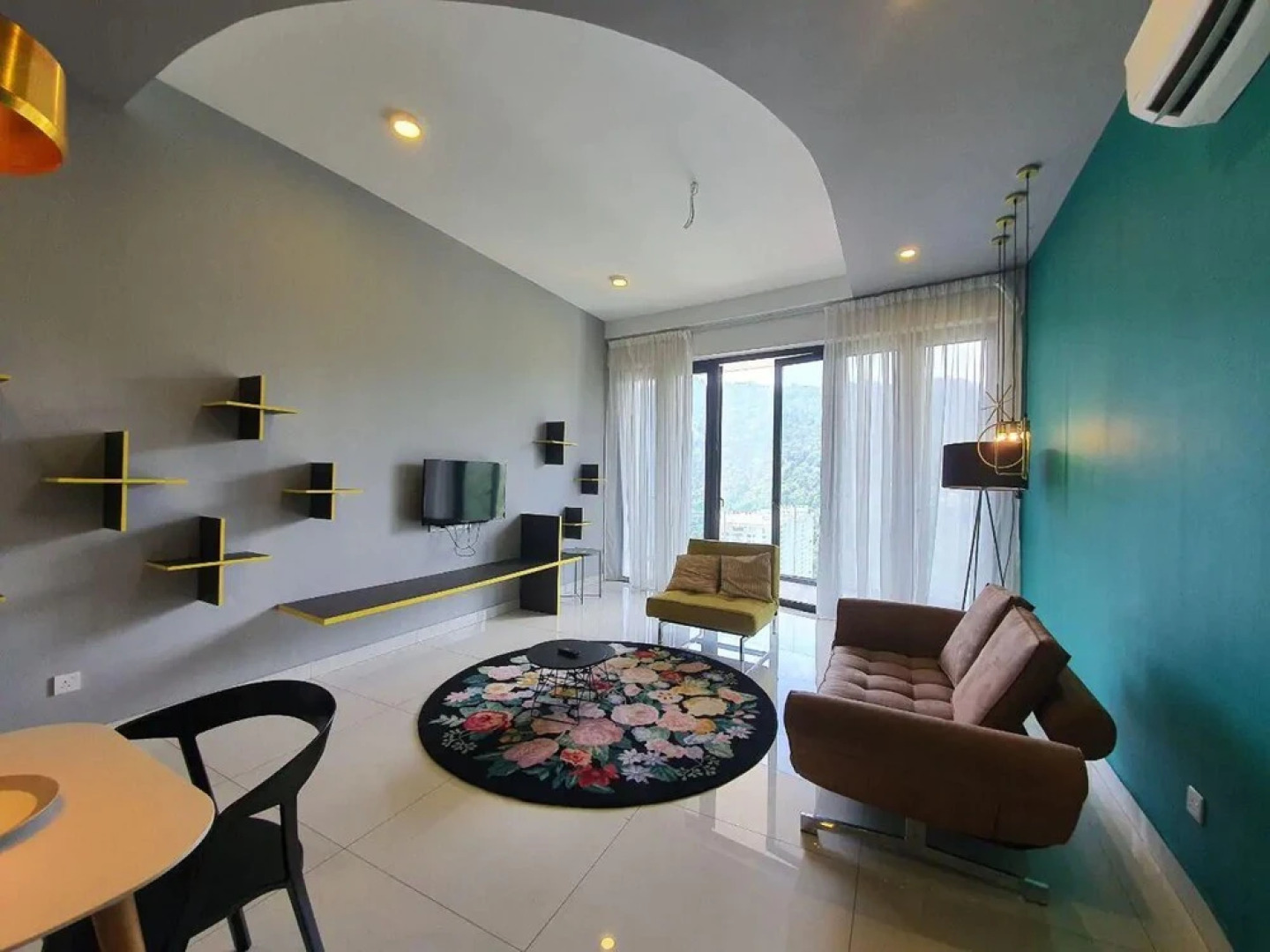 Miracle Homestay Arte S