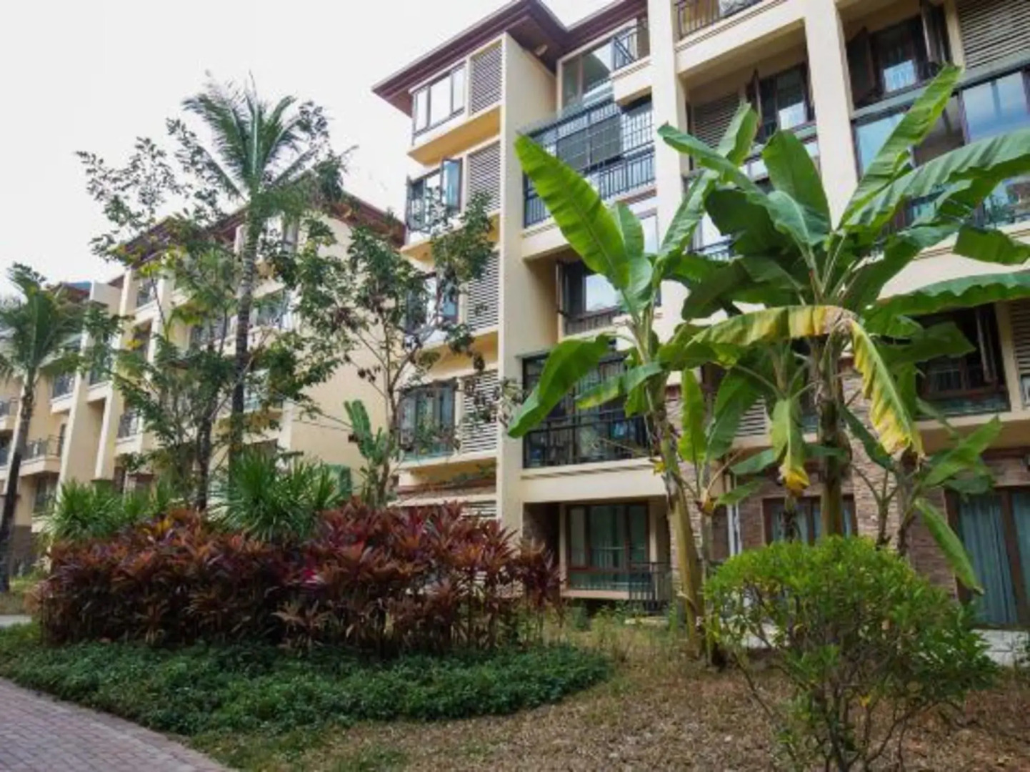 Yijiayi Holiday Hotel