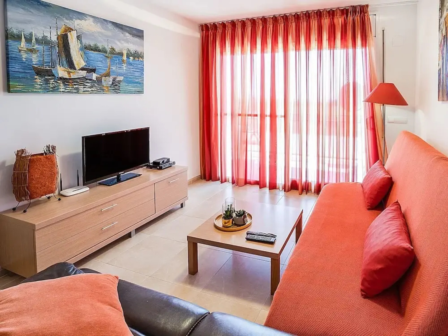 Comfortable Apartment Near the Sea