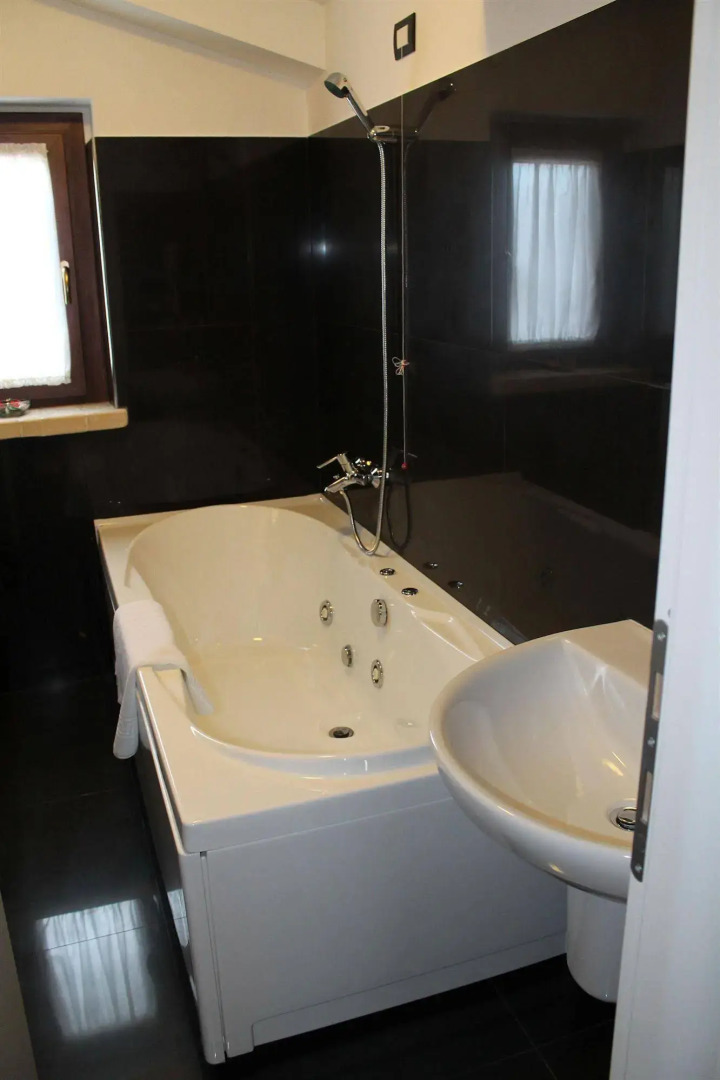 Halanus Hotel And Resort