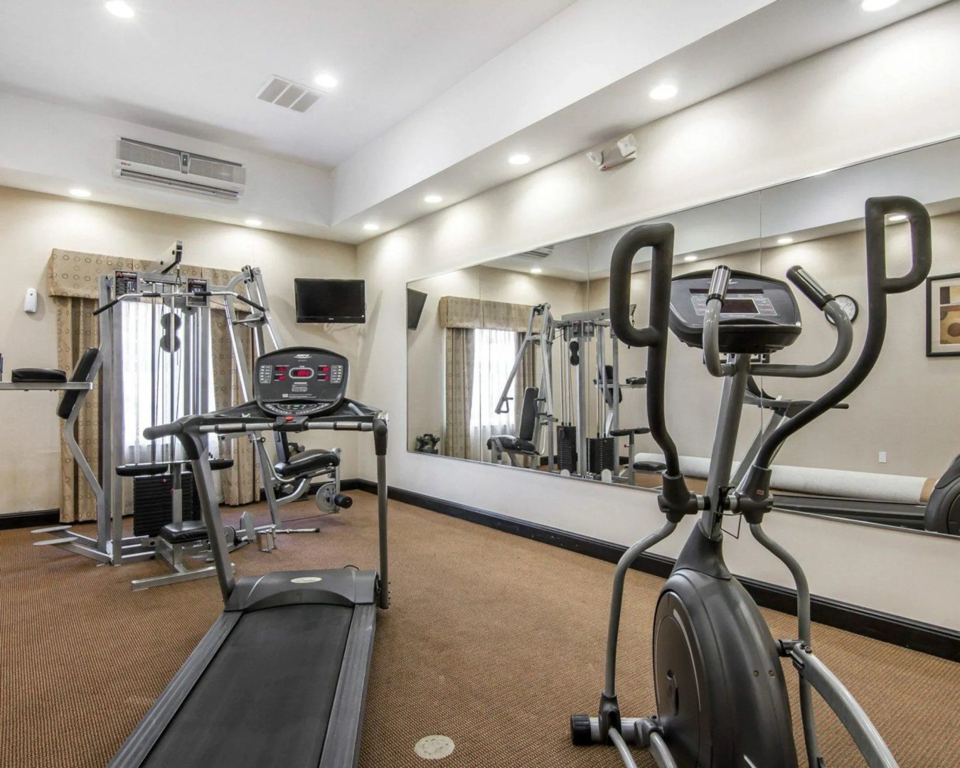 Red Roof Inn & Suites Longview